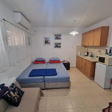 Nadia Hosting Dead Sea Villa Neve Zohar Exterior photo